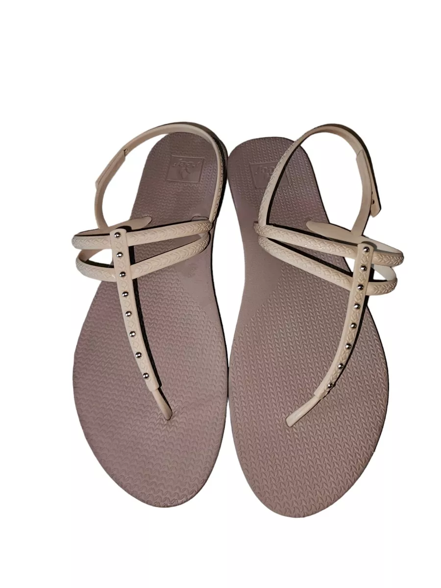 Reef sales escape sandals