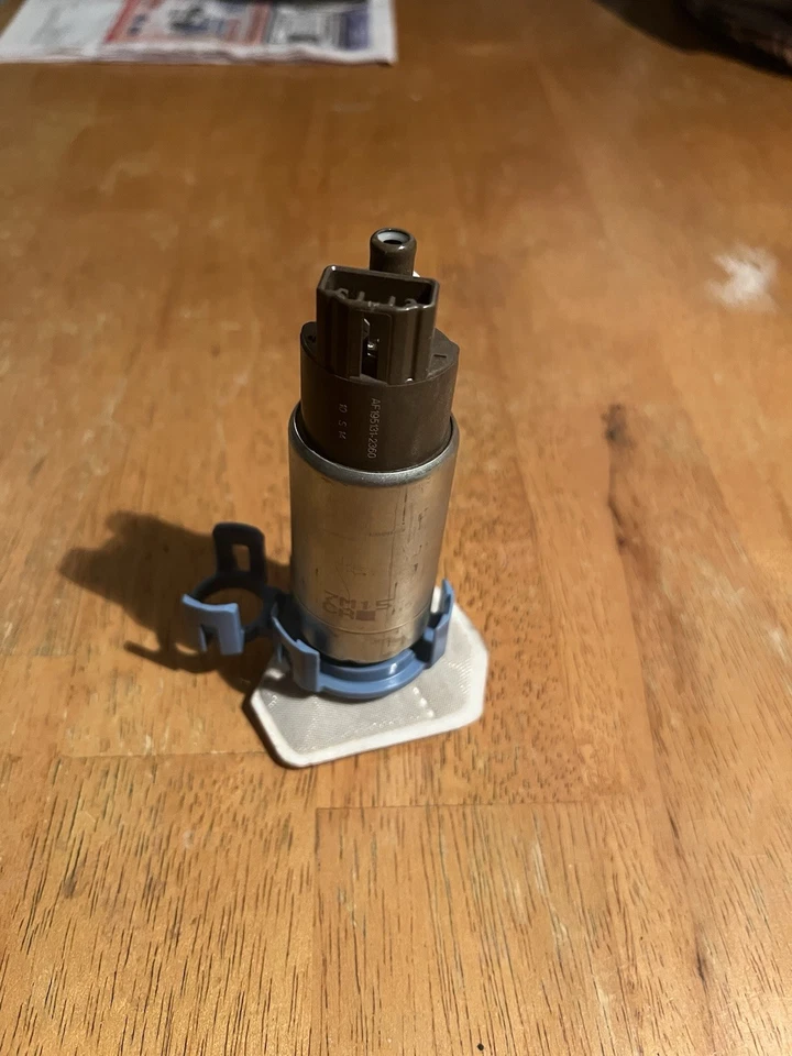 Toyota Tundra SR/SR5 2016 4x4 5,7 L V8 bomba de combustible fabricante original de fábrica Foto 2 de 3