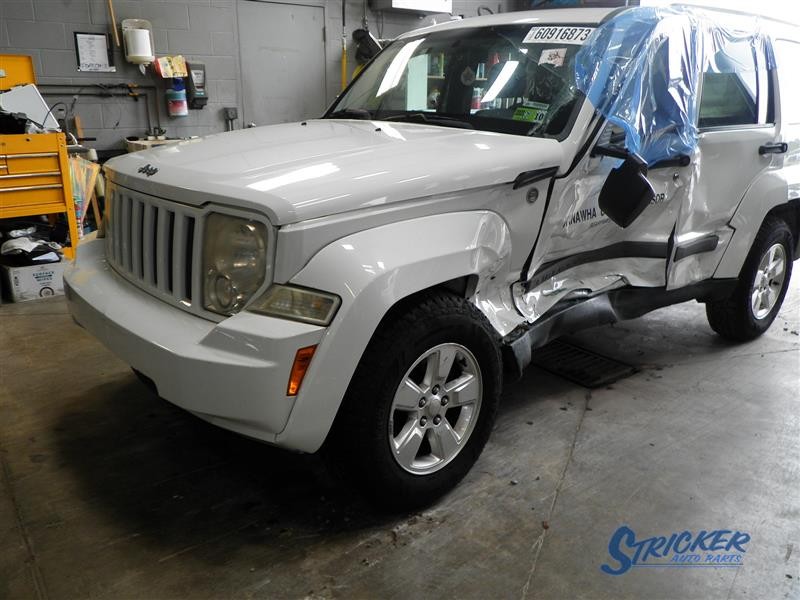 Jeep Liberty 2012 Front Bumper White 55079106AB 3900
