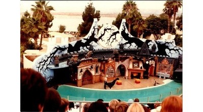1980s SeaWorld San Diego Sea Lion Gothic Stage & Performance Photograph