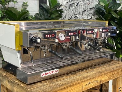 LA MARZOCCO LINEA CLASSIC 4 GRUPPEN ESPRESSO-KAFFEEMASCHINE WEISS & GOLD BARISTA
