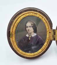 1/16 PLATE CASED AMBROTYPE PHOTOGRAPH OF A WOMAN c1860