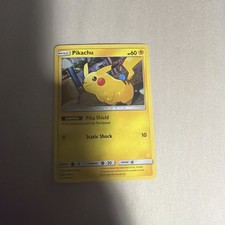 Carta Promo Pokémon Pikachu TCG Sole e Luna Stella Nera SM157 Holo Near Mint