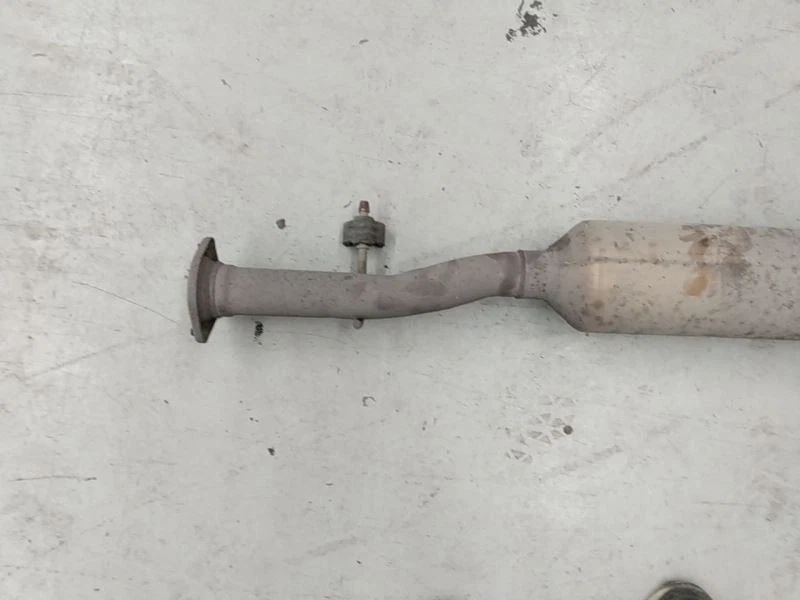 HUMMER H3 Complete After Catalyst Exhaust Muffler 2006 2007 2008 2009 2010 - Imagem 2 de 4