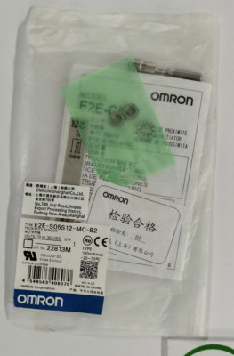 OMRON E2E-S05S12-MC-B2 proximity sensor - NEU / OVP - worldwide shipping