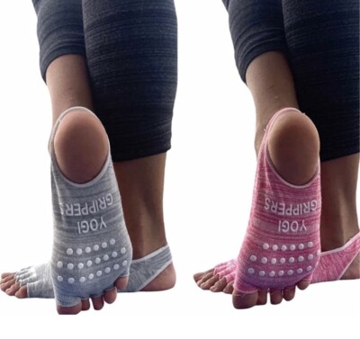 NEW - 2 Pairs Women s Yoga Low Cut Grippy Socks w/  Grips Anti Slip Grip Bottom