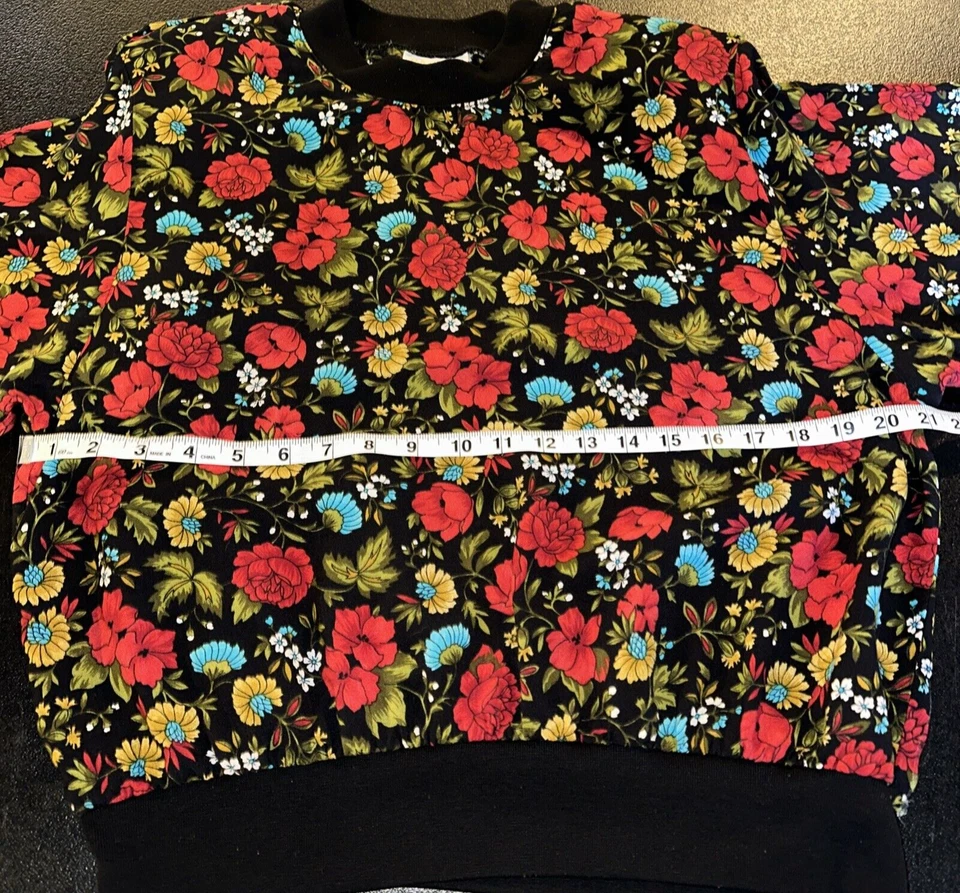 Camisa Floral Vintage Y2K Años 90 DK Oro Por Donnkenny Talla Aprox Talla M Negra/Roja Foto 4 de 4