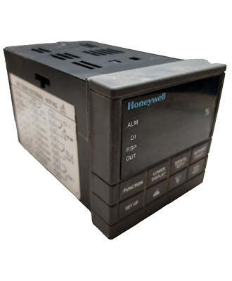 HONEYWELL MINI-PRO TEMPERATURE CONTROLLER  DC330K-E-2A0-20-0000-0
