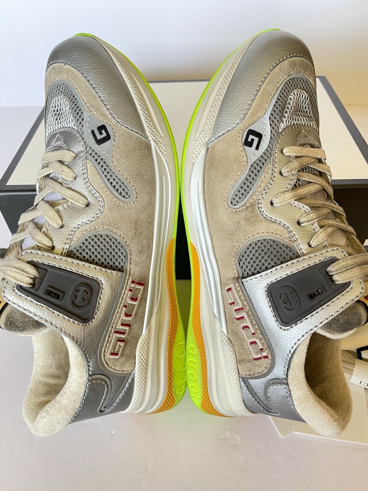 GUCCIスニーカーUltrapace Sneaker Silver サイズ 8-