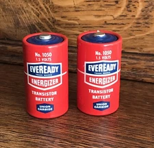 2 Vintage Eveready Energizer Batteries No. 1050 Size D 1.5 Volts “30¢ EACH”