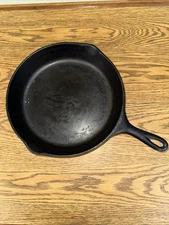 Vintage Wagner Ware Sidney -0- 1060A Cast Iron Skillet Pan #10 ~~~ 11 3/4”