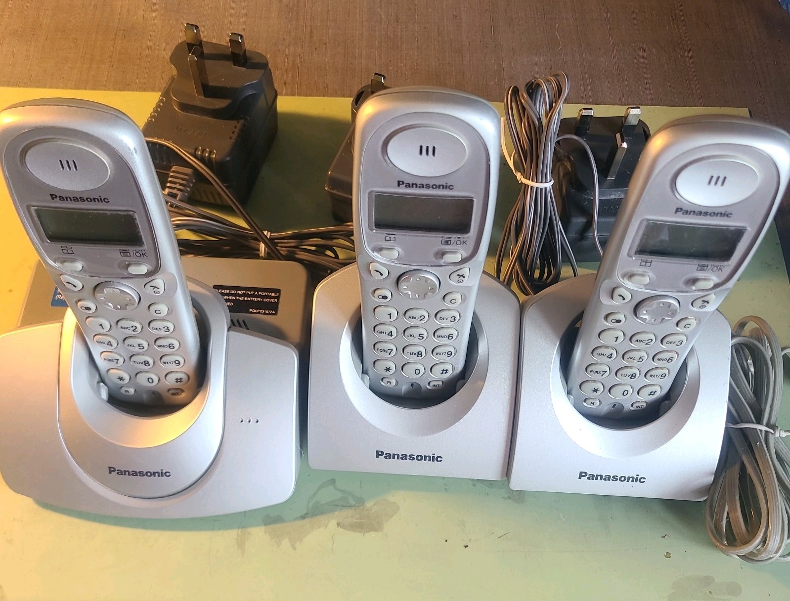 Panasonic KX-TG1100E Trio Cordless Home Telephone Set 3 x Handhelds & All Cables