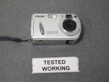 Sony Cyber-shot DSC-P32 3.2MP Digital Camera - Flash Works - Zoom Doesn't