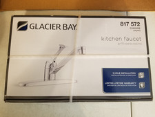 Glacier Bay Single-Handle Standard Kitchen Faucet 817 572 Polished Chrome NEW