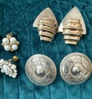 Lot of 8 Vintage pairs  of clip on back earrings Med and Large  — photo 1