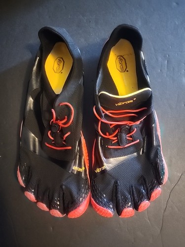 Vibram FiveFingers [m] 18M0701 |37 eu| KSO EVO | black/red