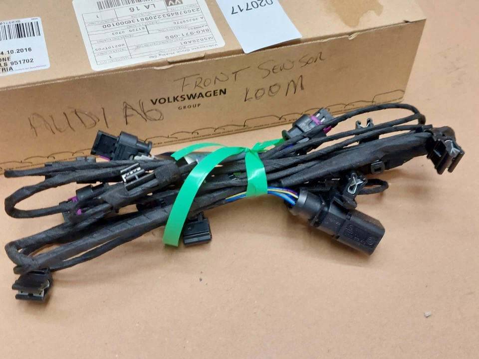 Audi A4 B8 A5 8T Front Parking Aid Wiring Harness 8K0971095F Genuine NEW - Image 2 of 4