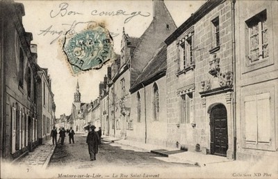 Postcard Montoire sur le Loir Loir et Cher, La Rue Saint Laurent - 4806871