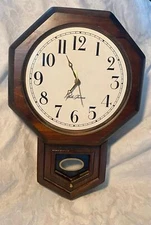 Vintage Seth Thomas Oak Hanging Wall Clock
