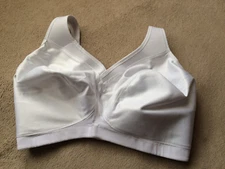 Glamorise 38K White Magic Lift Active Support Soft Cup Bra Style 1005 NIB