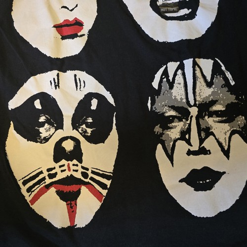 Men's Hot Topic Large Kiss Shirt, New - Picture 4 of 5
