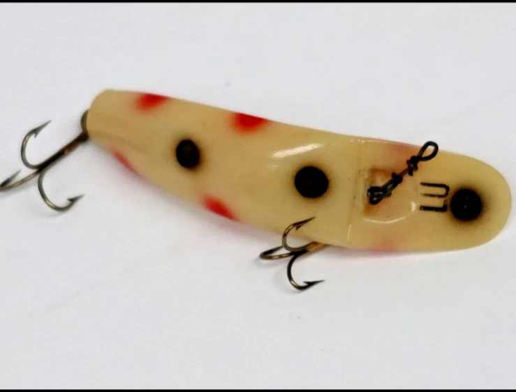 Caja de seis señuelos Flatfish vintage original de distribuidor nunca pescados Foto 4 de 4