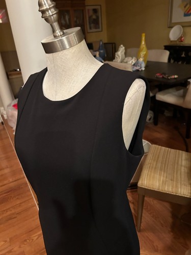 Calvin Klein | Vestido negro sin mangas con cremallera dorada - talla 12 - Imagen 3 de 6