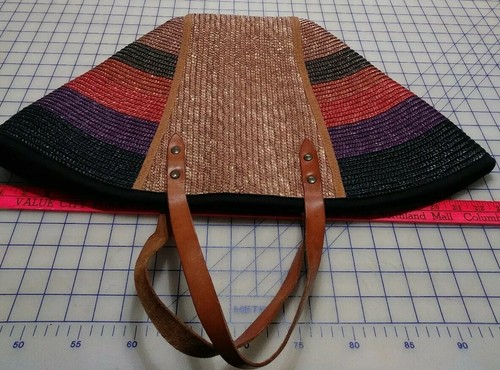 Borsa Liz Claiborne a righe grande in paglia con cinghie in pelle - Foto 4 di 10
