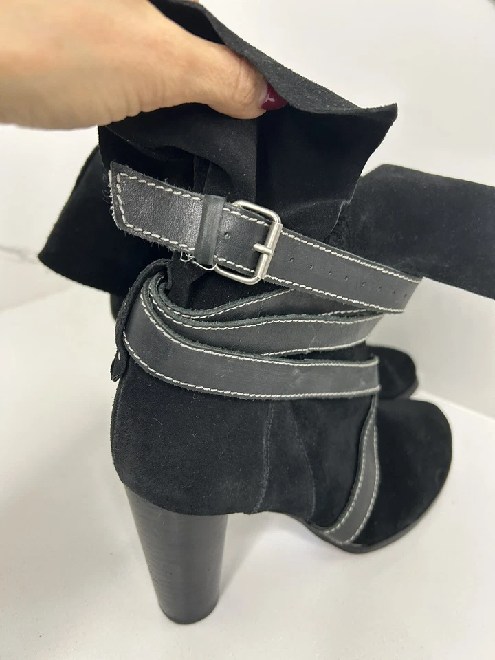 Botas informales de cuero negro dorado rosa al tobillo para motociclista con tacón talla 7,5 gamuza usadas en excelente estado Foto 3 de 4