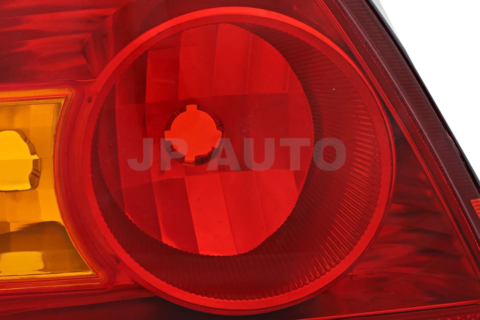 Luz trasera lado del conductor para Toyota Echo 2003-2005 Foto 2 de 4