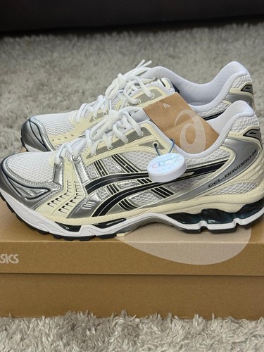 Asics Gel Kayano 14 White Midnight | UK 9 | Nuovo β
| Spedizione Veloce π - Foto 10 di 11