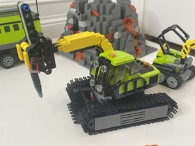 LEGO City Volcano Explorers LOT of 2 Sets Volcano Base 60124 & Helicopter 60123