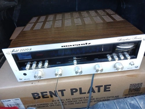 Vintage MARANTZ 2220 B- technics JVC ROTEL Stereophonic Receiver