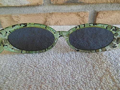 MINNIE MOUSE SUNGLASSES WITH GAP GIRL CASE - Picture 6 of 11