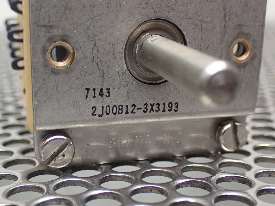 Interruptor giratorio Shallcross 7143 2J00B12-3X3193 usado con garantía ver todas las fotos Foto 3 de 4