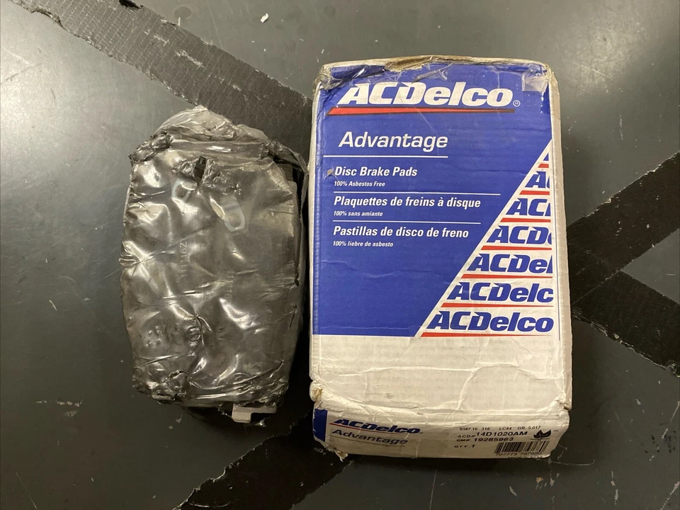 Juego de pastillas de freno de disco ACDelco 14D1020AM para Cadillac STS SRX CTS 2004-2011 Foto 2 de 4