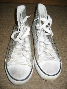 white converse style trainers