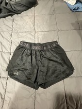 Under Armour Women’s Black Leopard Design Athletic Shorts Sz Medium 