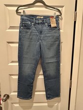 Levi's Women's BNWT High Rise Straight Cropped Jeans Size 30