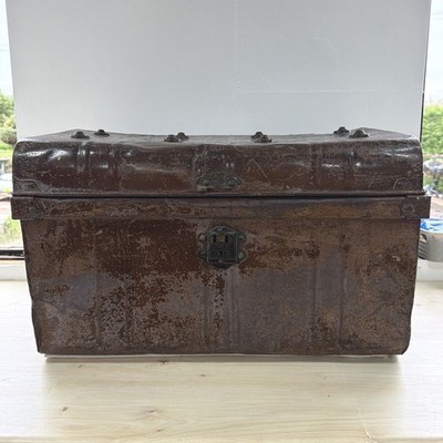 Vintage Metall Truhe Aufbewahrung Vitrine Ende 19. Jahrhundert Truhe Gepäckkiste