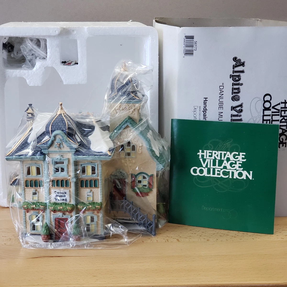 Department 56 Heritage Village Collectible Villages & Houses for