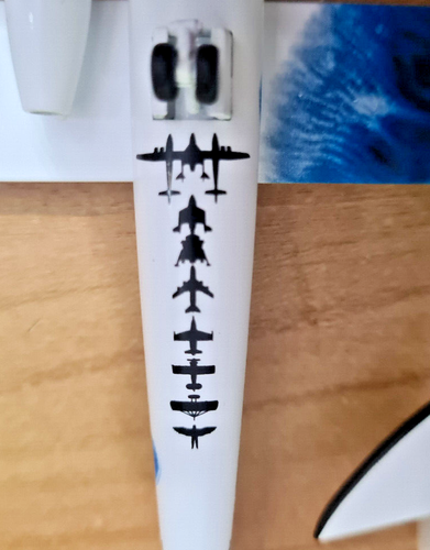 Virgin Galactic White Knight II N348MS e N339SS - Scala 1:200 - JC Wings 200 - Picture 9 of 12