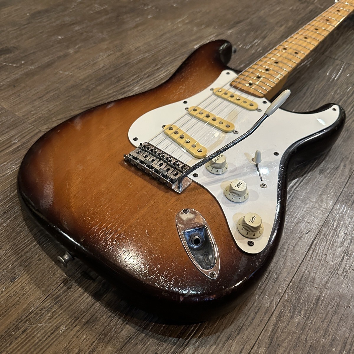 Chuu Fernandes FST-85 石ロゴ 1977年 MIJ Chuu様専用 Fernandes FST-85 石ロゴ 1977年 MIJ - メルカリ
