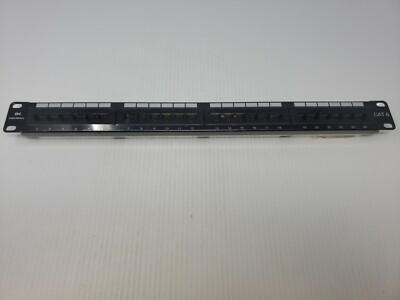 Cable Matters UL Listed Rackmount or Wall Mount 24 Port Patch Panel (RJ45)