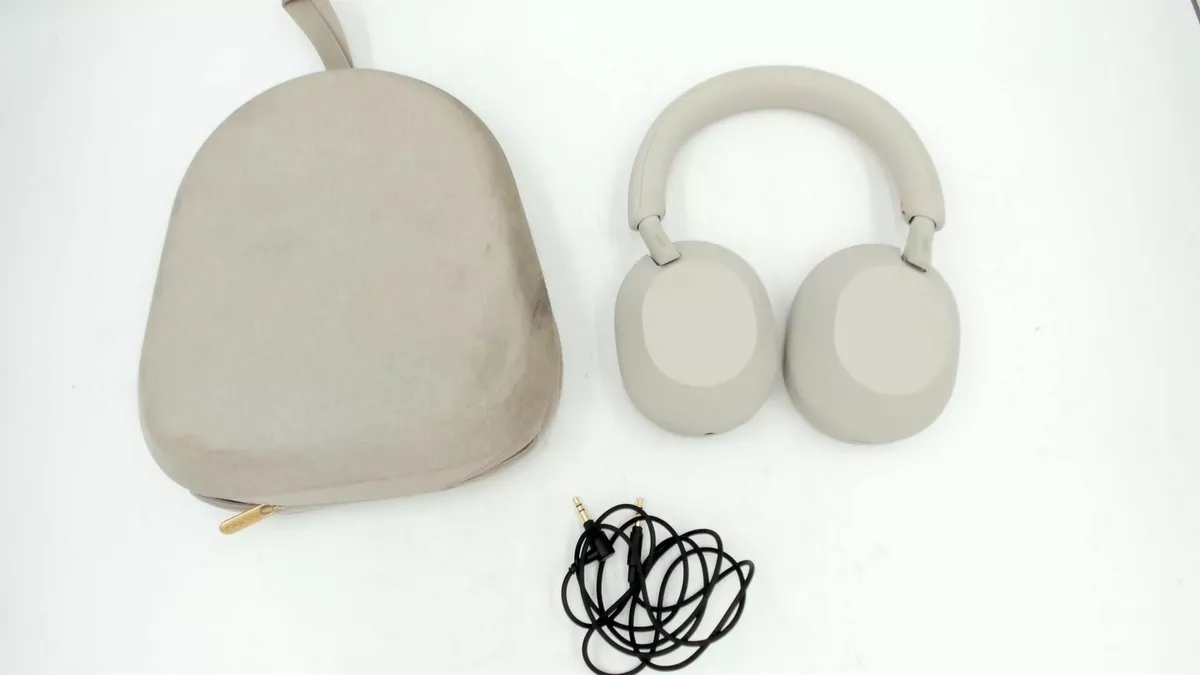 Sony WHXM5 Wireless Headphones Silver eBay