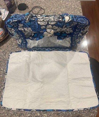 Vera Bradley Diaper Bag Overnight Bag Changing Pad - Picture 2 of 5