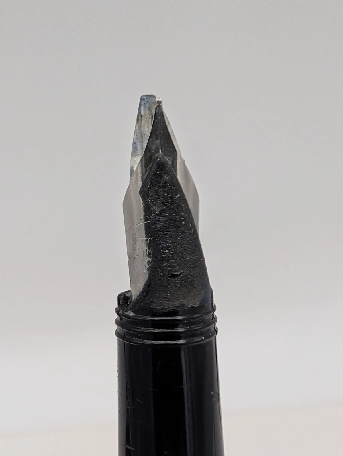 Vintage Fountain Pen Lot of 3 Sheaffer Pelikan Wearever Untested As-Is - product detail image 11
