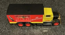 Vintage 1995 Coca-Cola analog musical alarm clock delivery truck