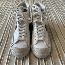 Nike Blazer Mid '77 Vintage Sneaker Youth Size 5.5Y White Leather DA4086-100