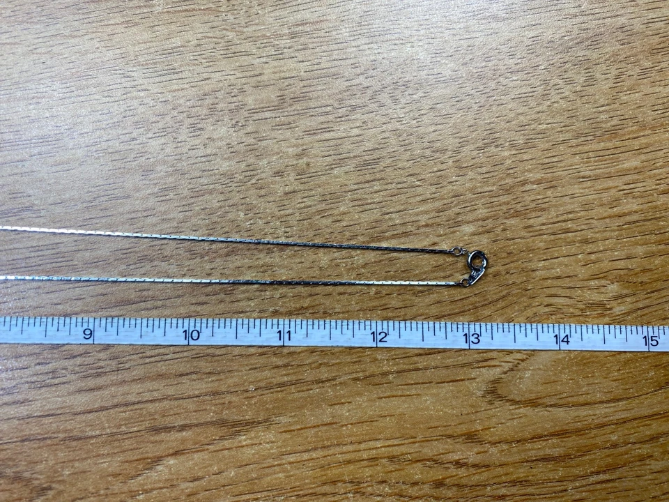 Collar camafeo azul claro Foto 3 de 3